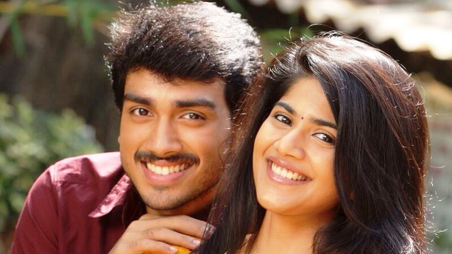 Oru Pakka Kathai Background