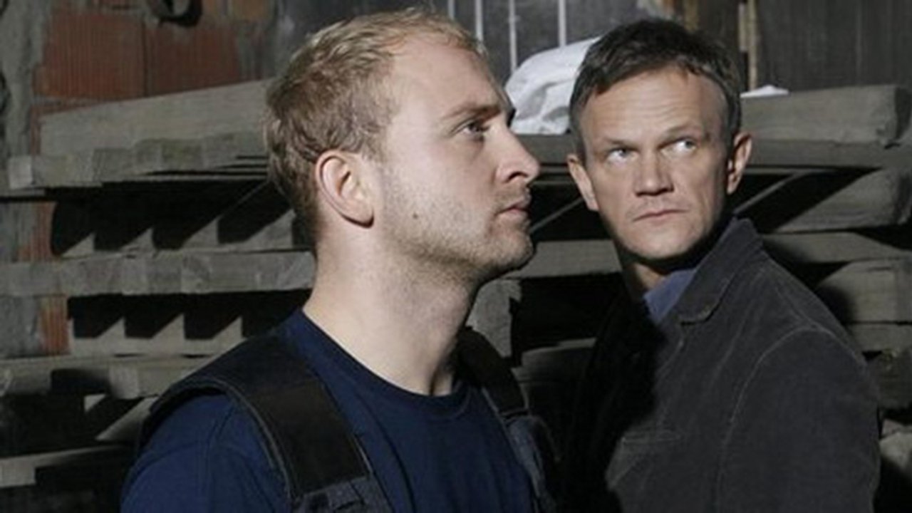 Trzeci oficer Background