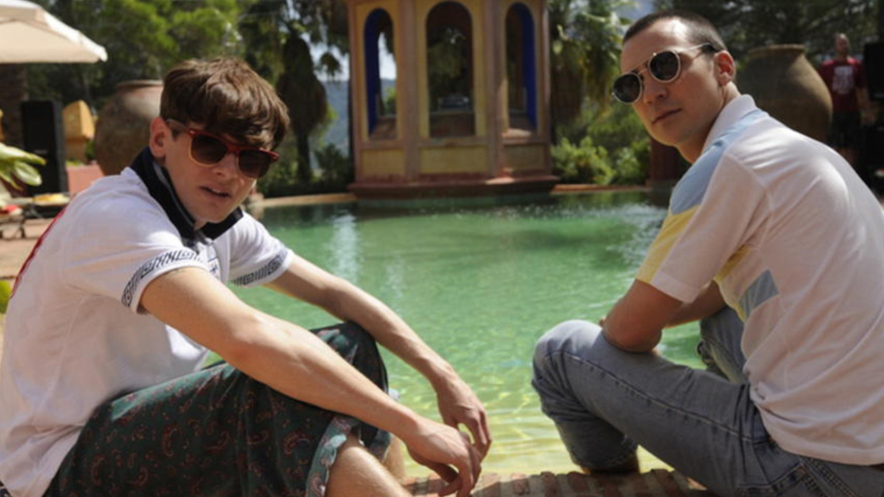 Weekender Background