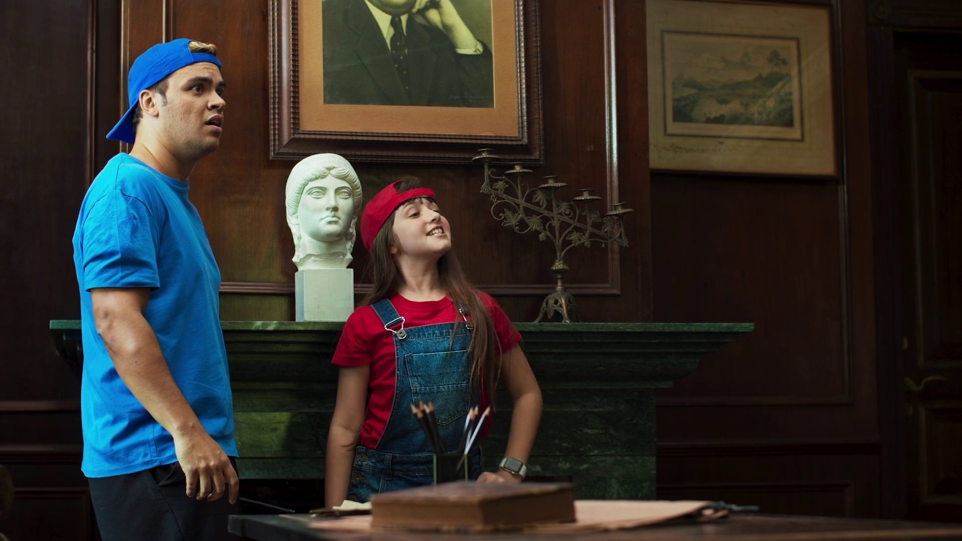 Luccas Neto in: Children's Day Background