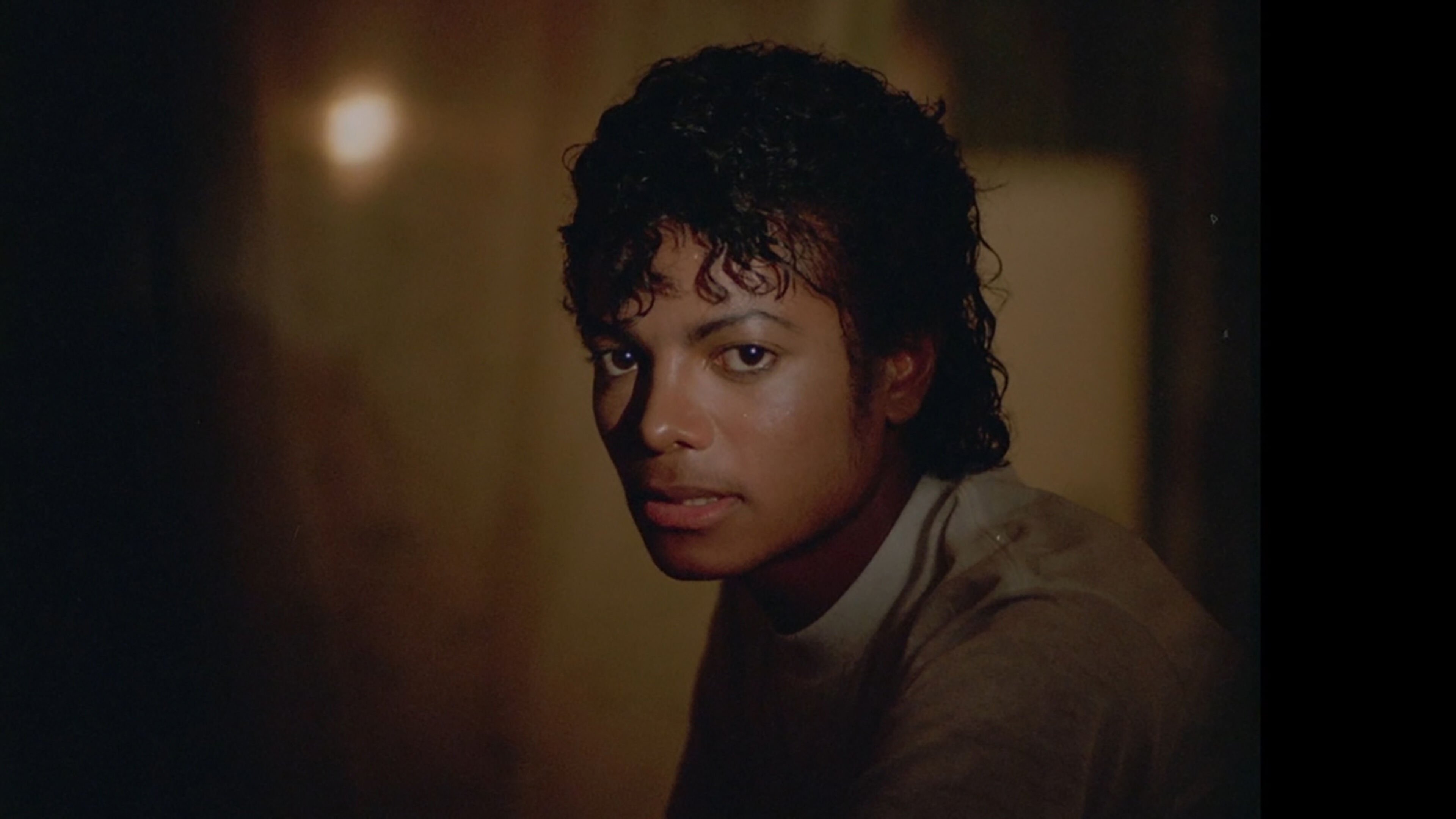 Thriller 40 Background