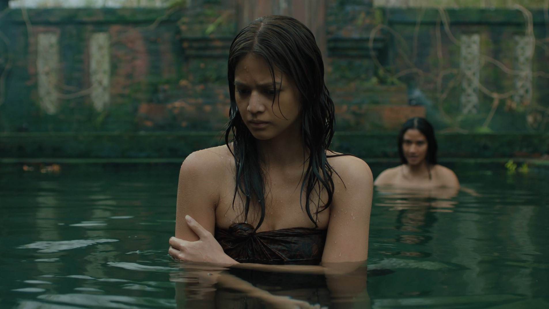 Dancing Village: The Curse Begins Background