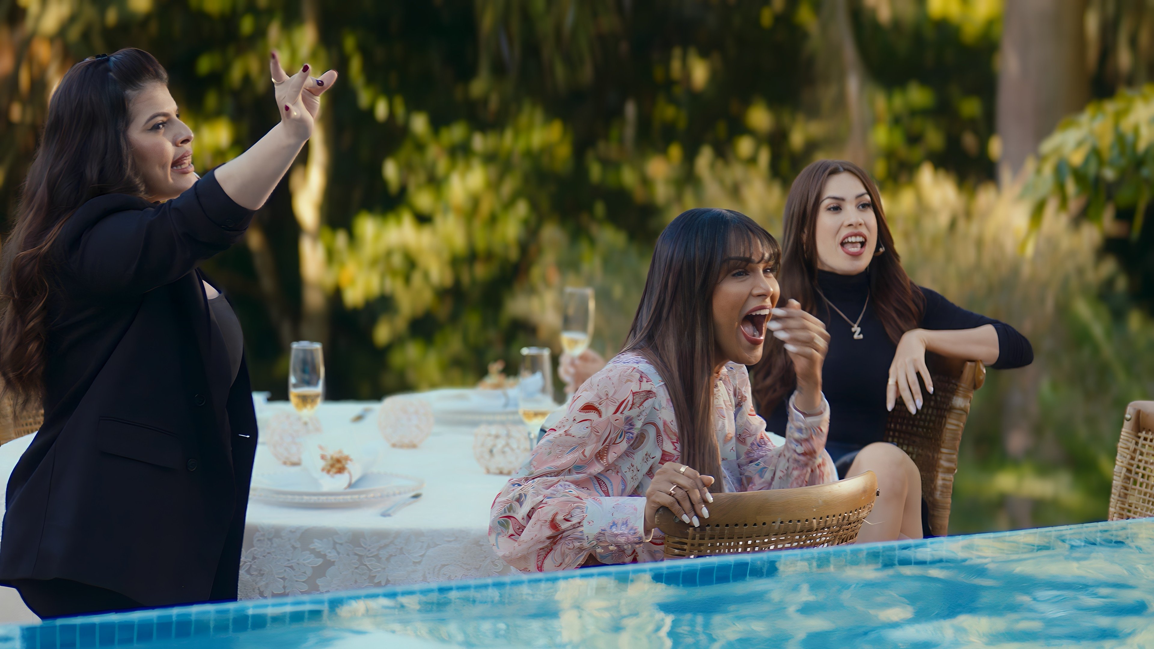 La Trampa Background