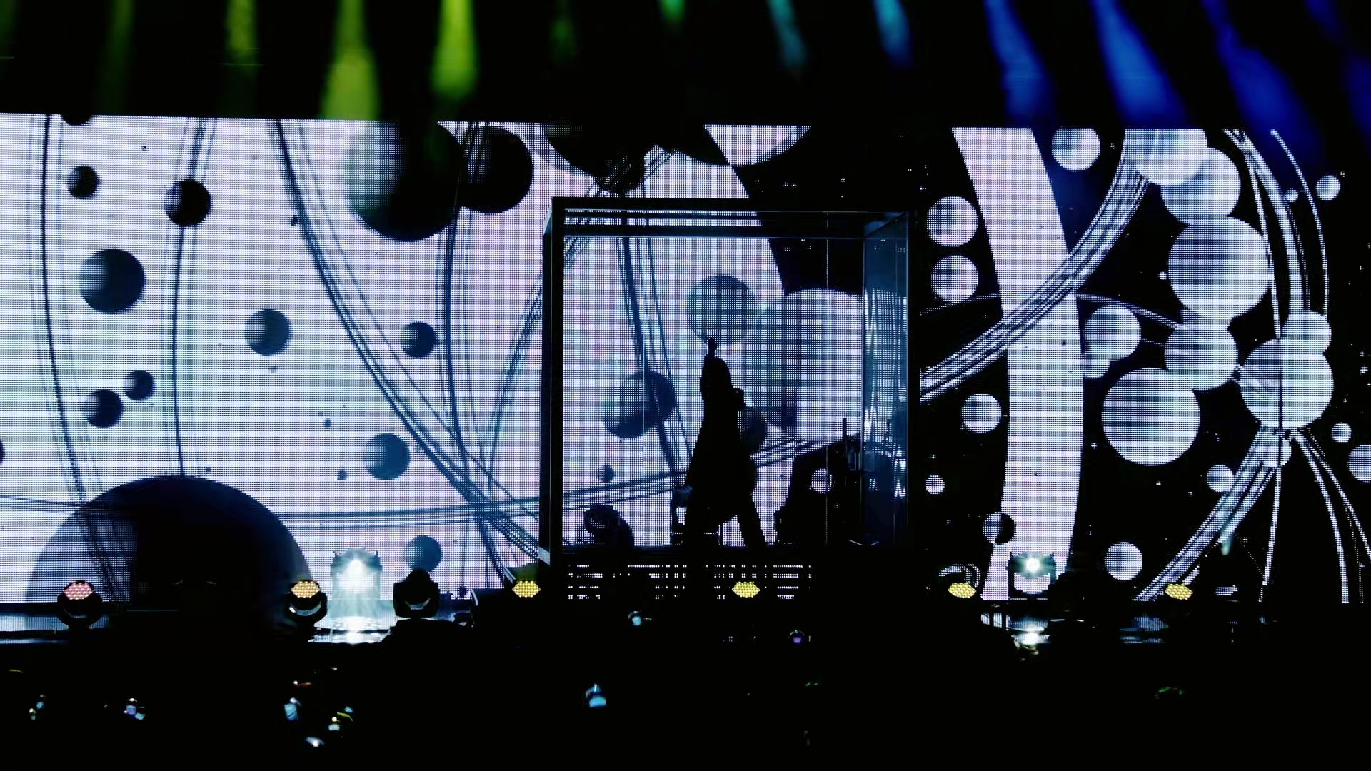 Ado: First Live「Comedy」 Background