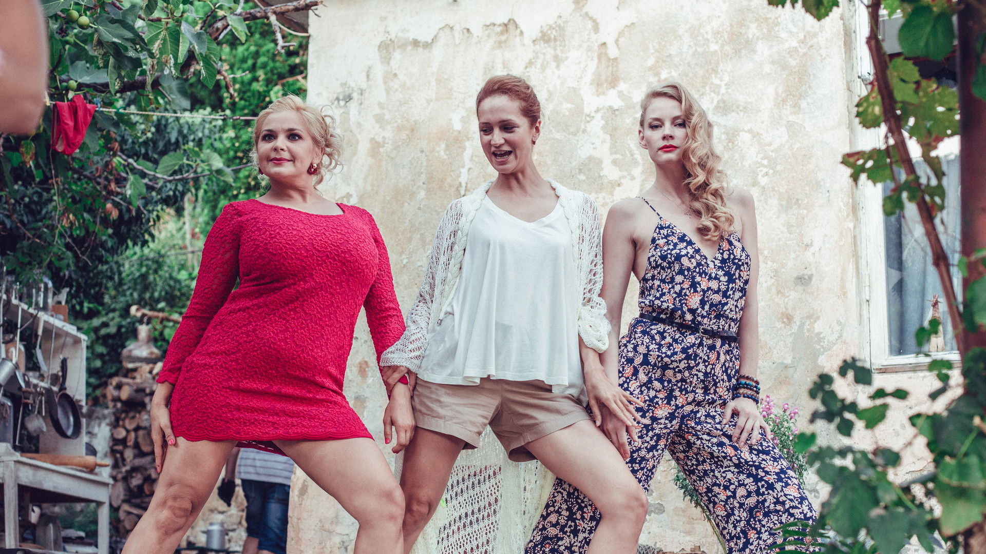 A House ‎for Rent with All the Inconveniences Background