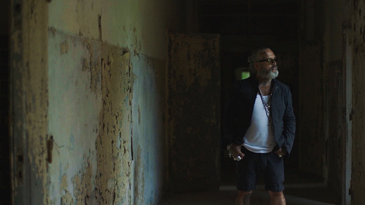 Berlin Bouncer Background