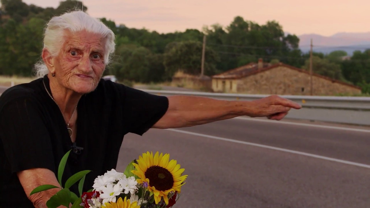 El silencio de otros Background