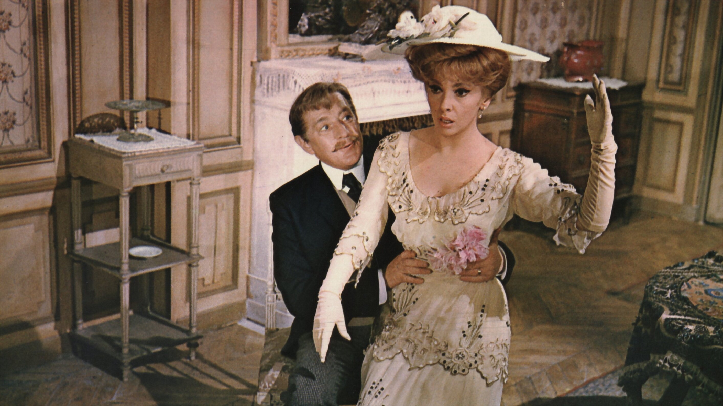 Hotel Paradiso Background