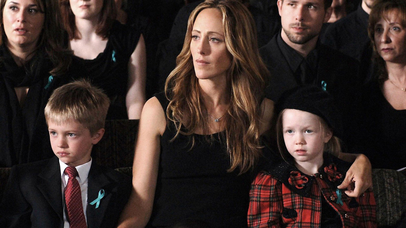 Bond of Silence Background