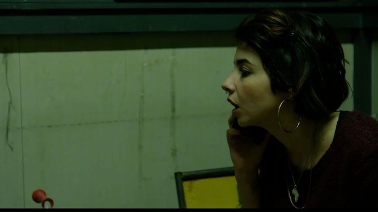 Dove Bisogna Stare Background