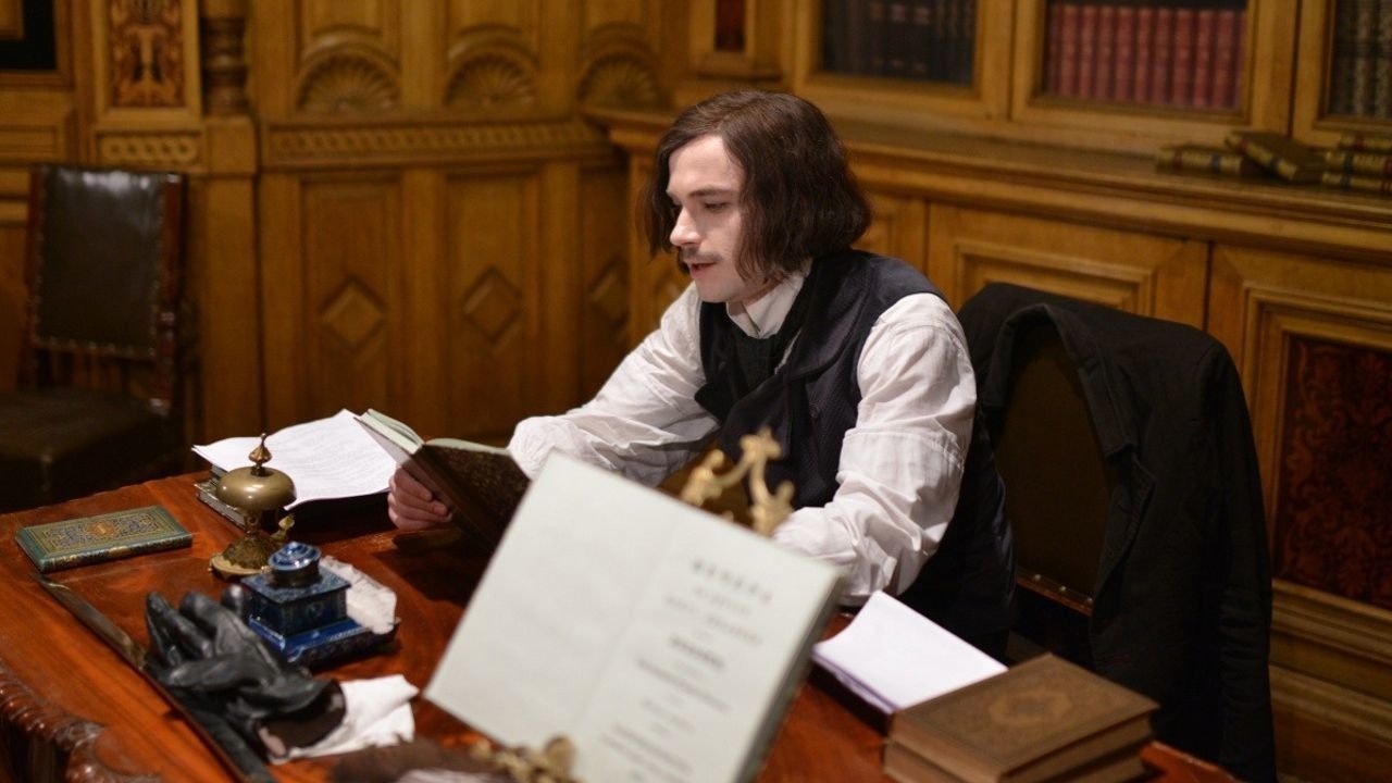 Gogol. The Beginning Background