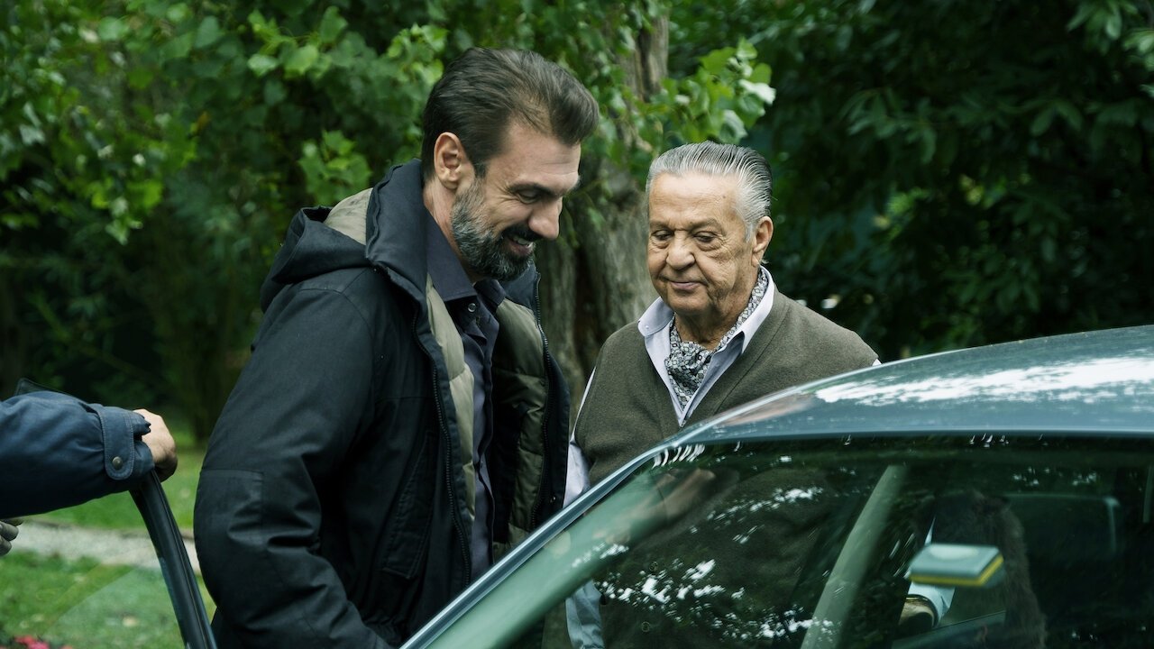 Lei mi parla ancora Background