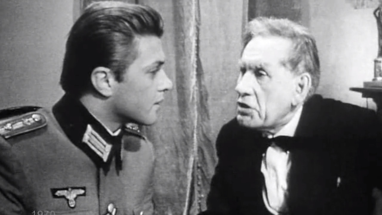 I Am 11-17 Background