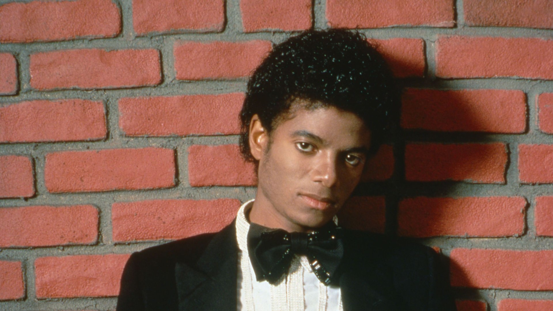 Michael Jackson's Journey from Motown to Off the Wall Background