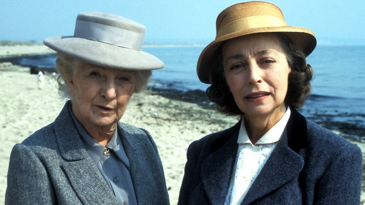 Miss Marple: The Body in the Library Background