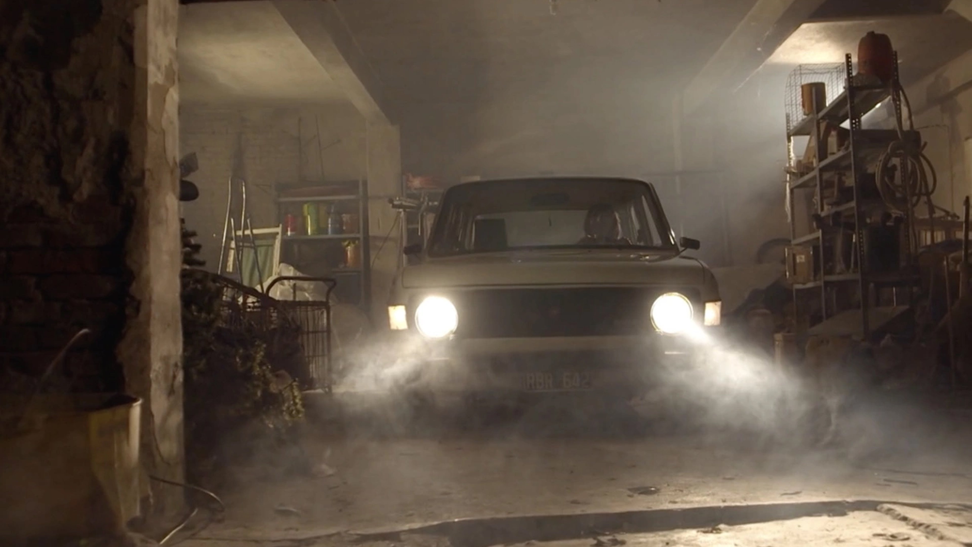 No sabés con quién estás hablando Background