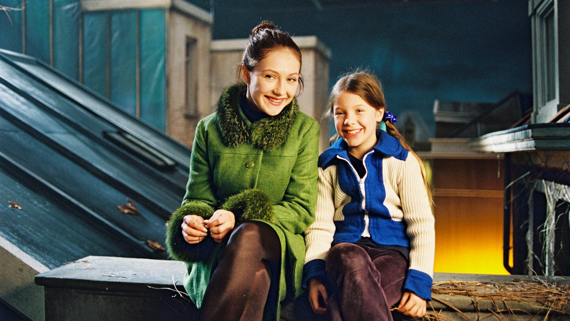 Miss Minoes Background