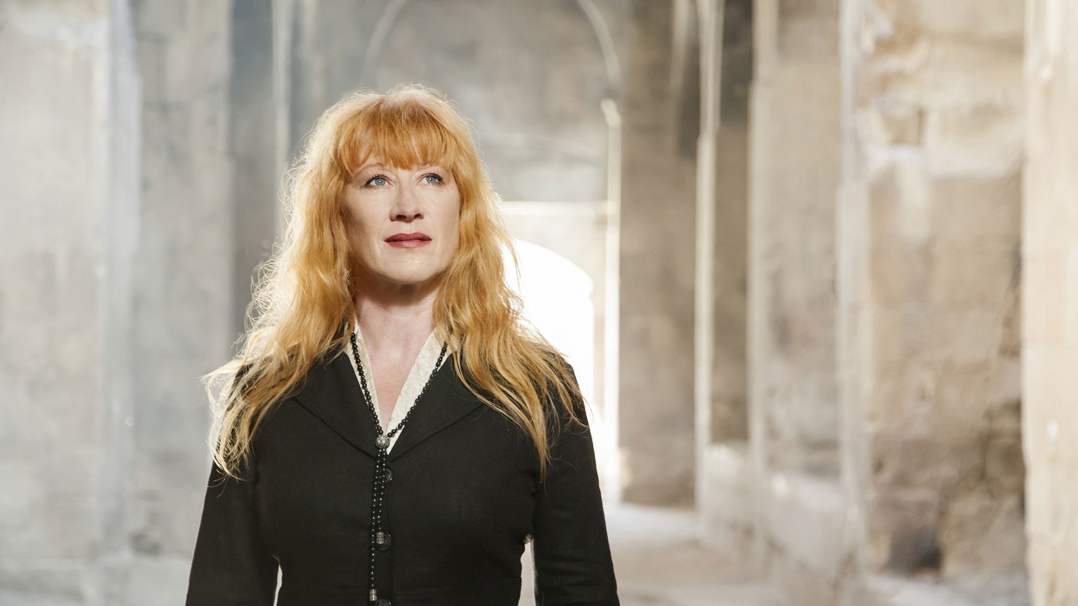 Loreena McKennitt: Nights from the Alhambra Background