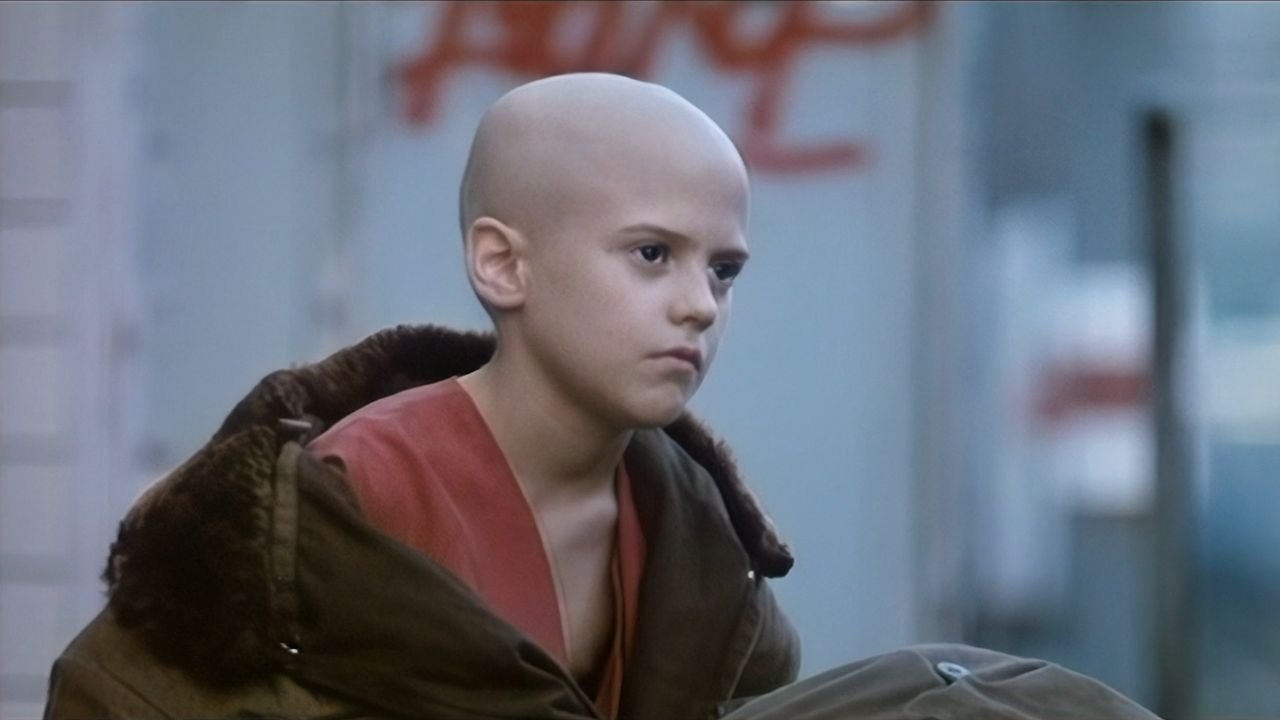 Tom and Lola Background