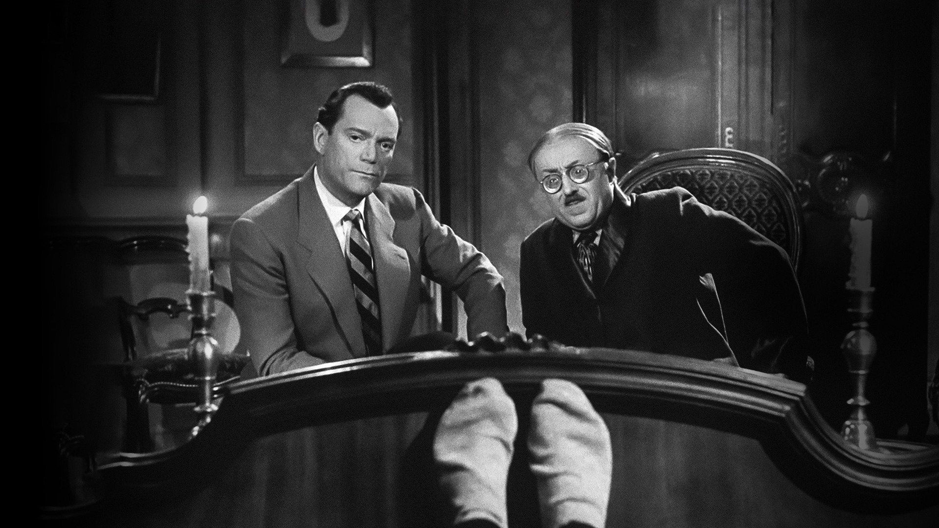 Les Truands Background