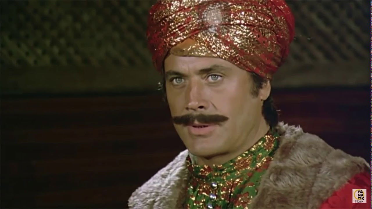 Hakanlar Çarpışıyor Background