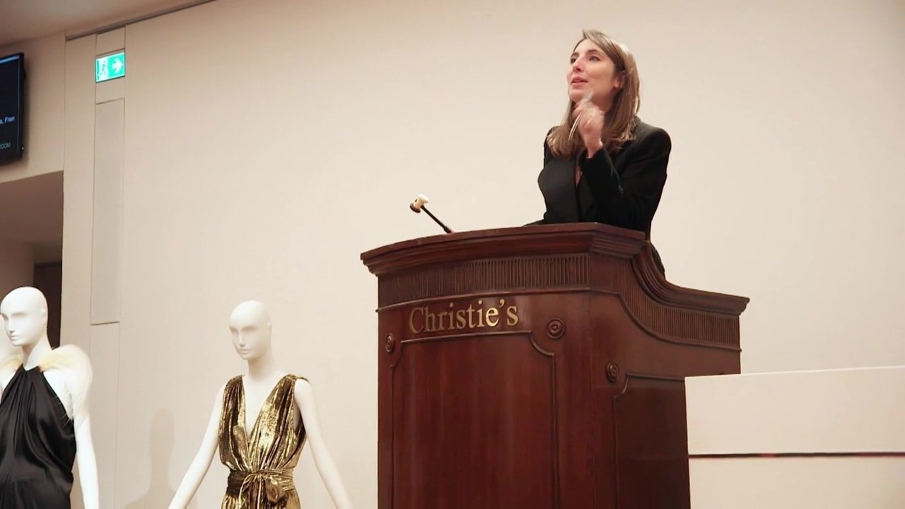 Adjugé, mon premier coup de marteau Background