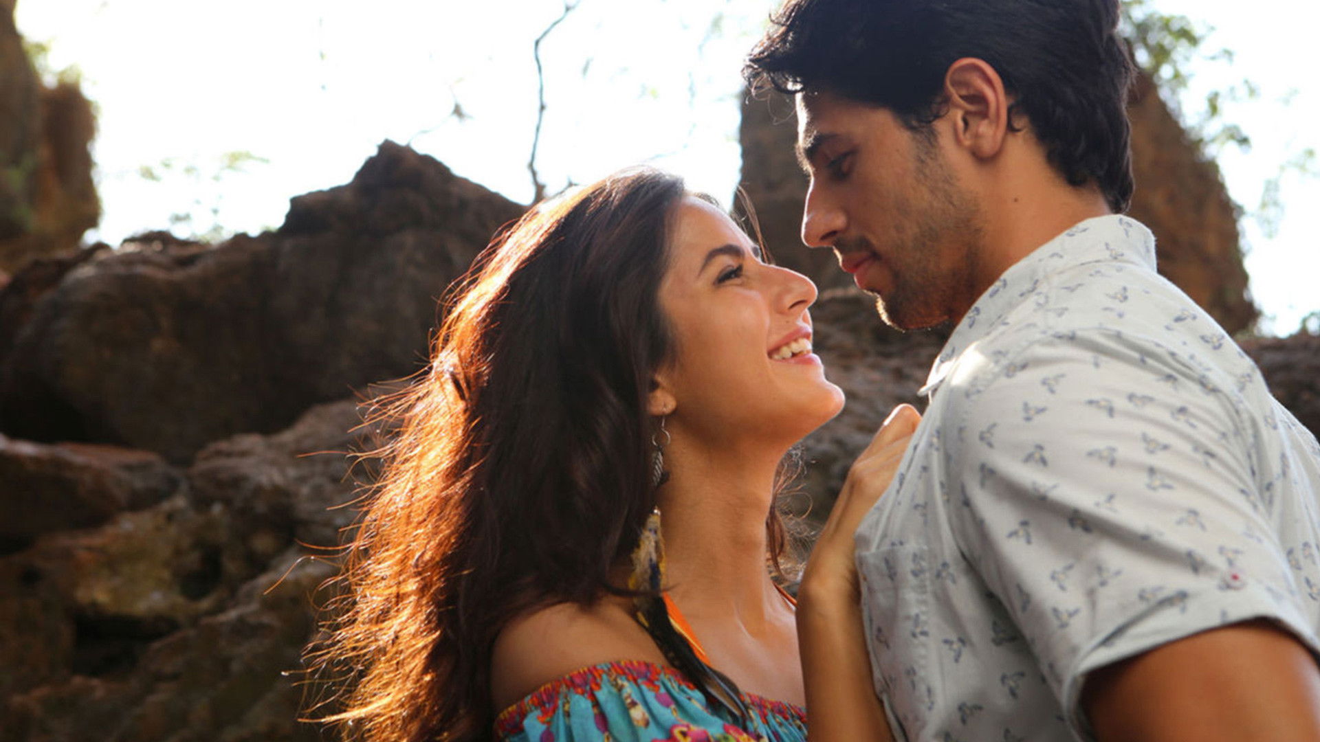 Baar Baar Dekho Background