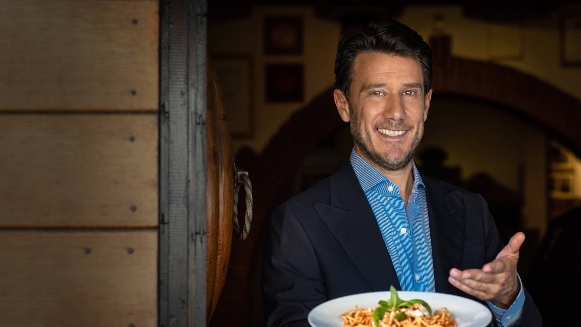 Little Big Italy Background