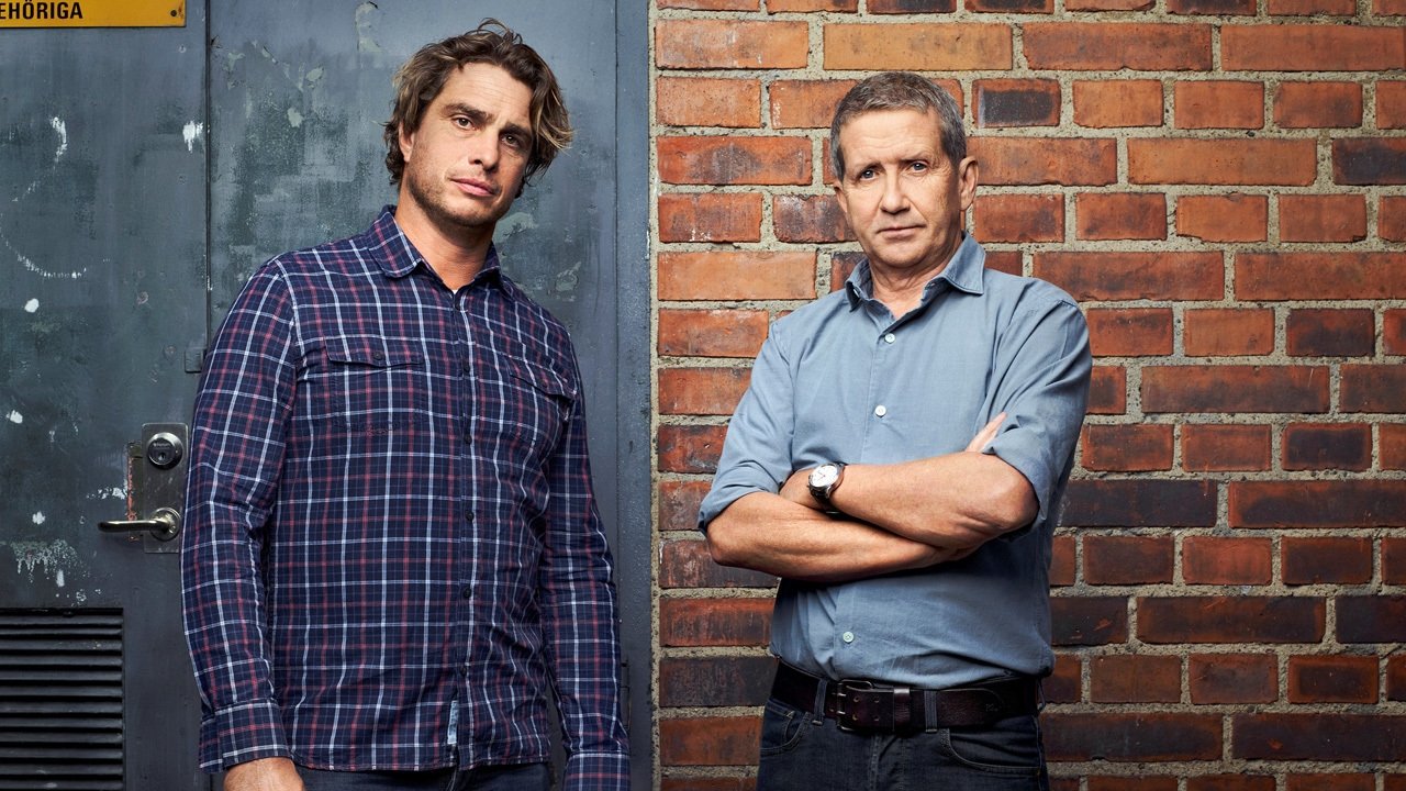 Fuskbyggarna Background