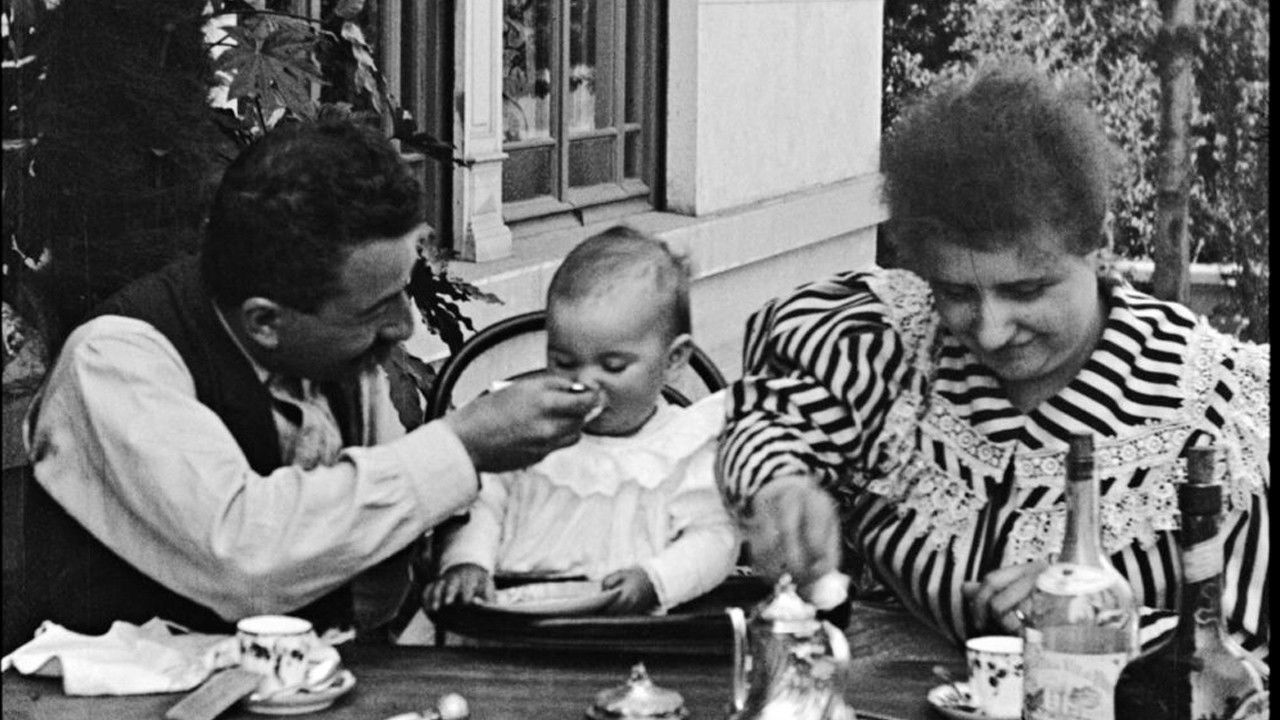 Baby's Meal Background