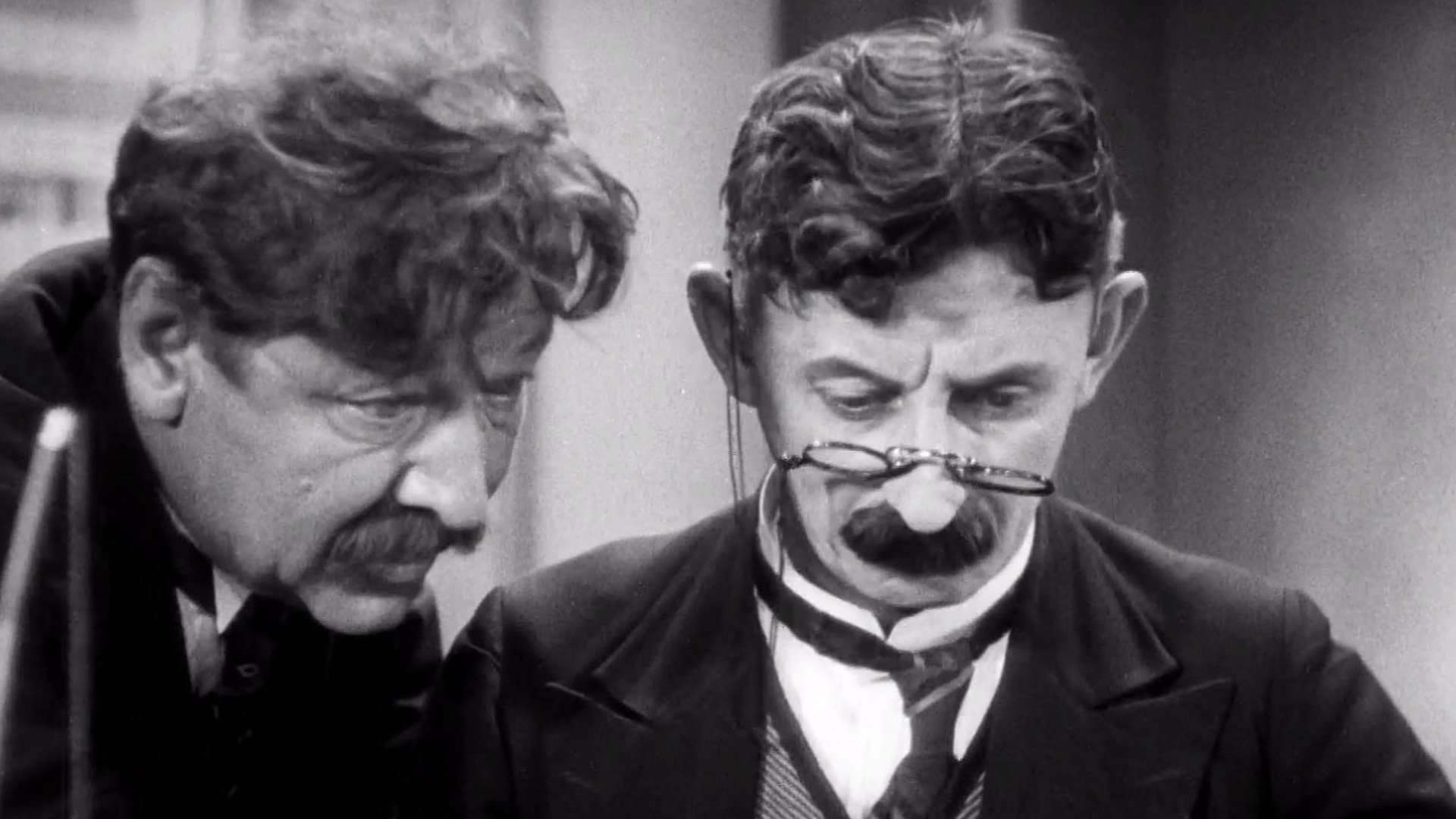 Business in Distress Background