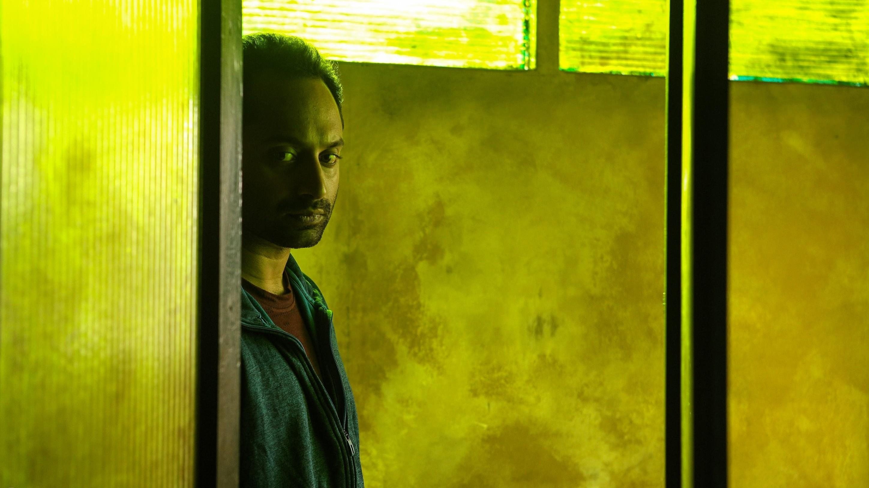 Super Deluxe Background