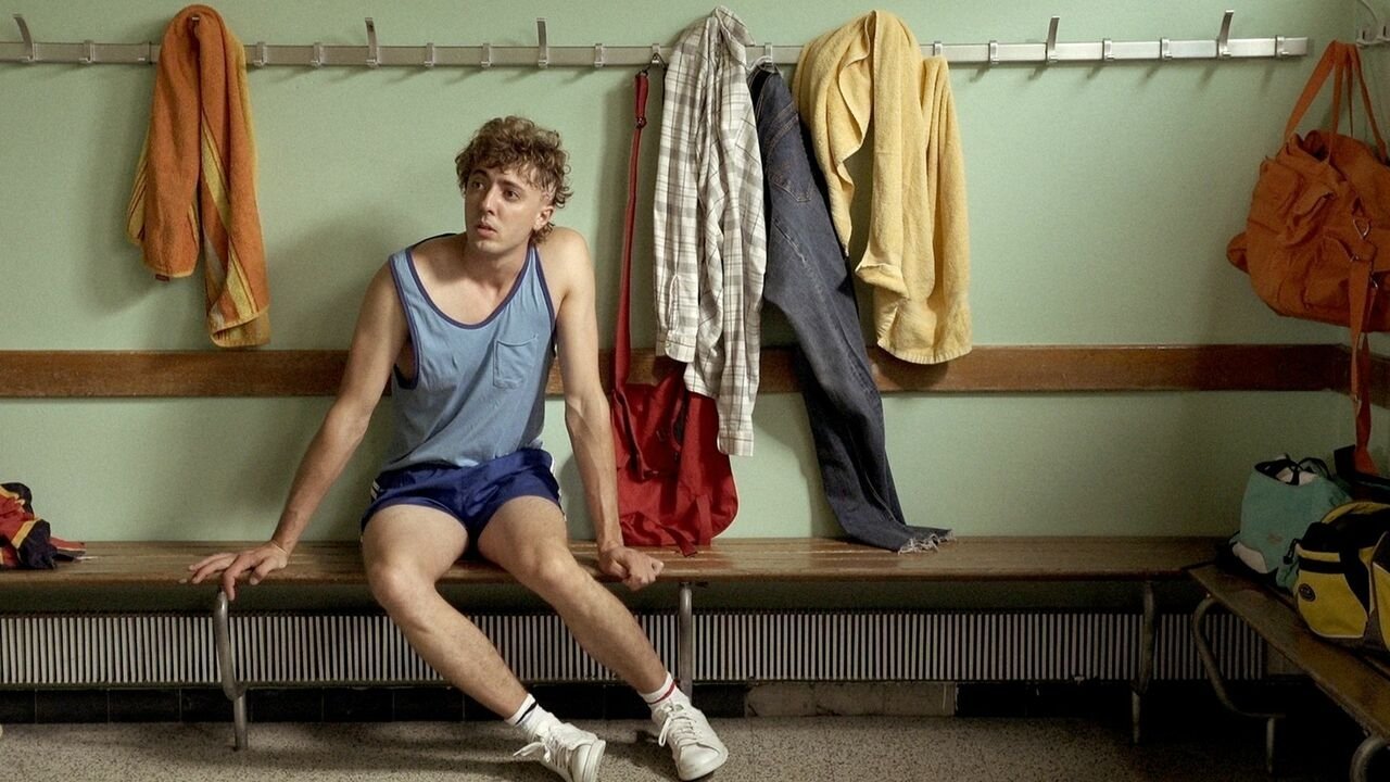 Prénom: Mathieu Background