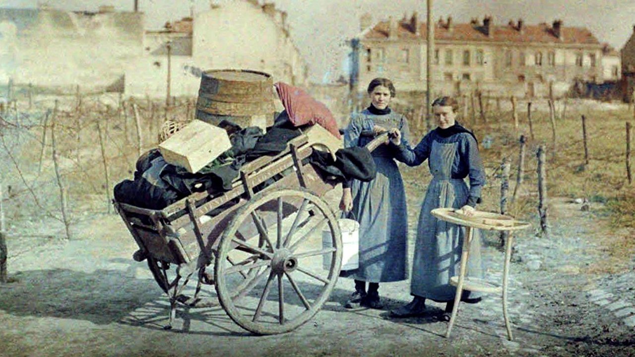 Women at War 1914-1918 Background