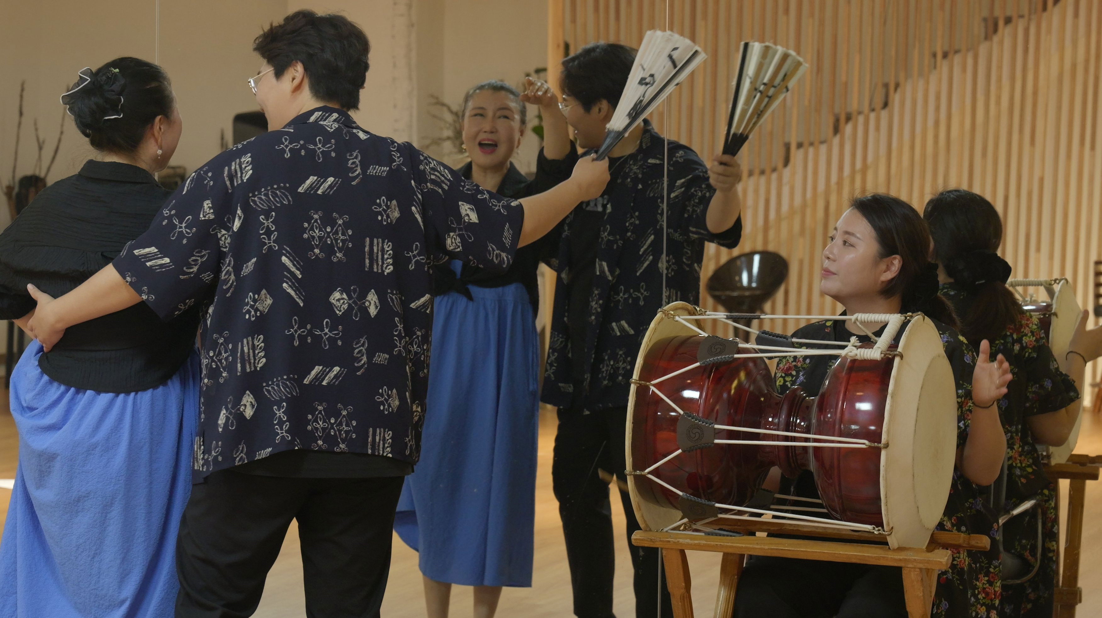 Women's Gukgeuk: Enduring on the Edge of Time Background