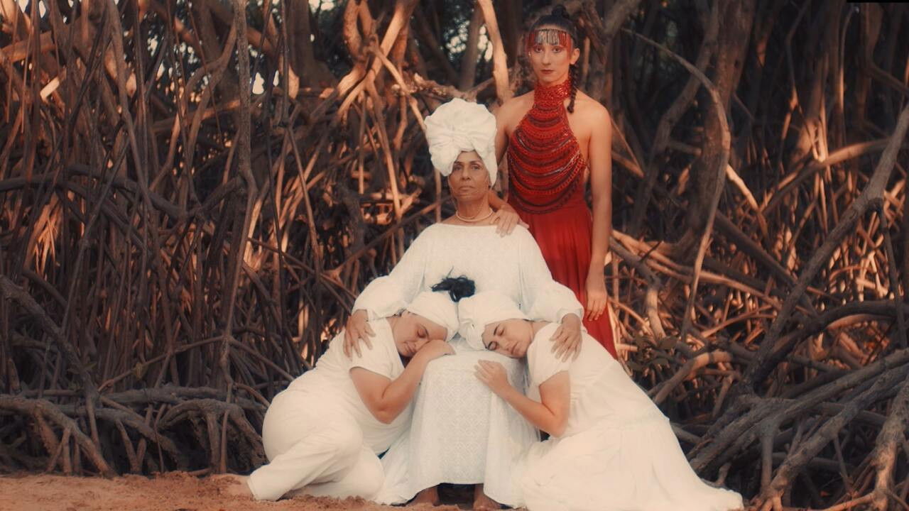 Arreda Homem Que Chegou Mulher Background