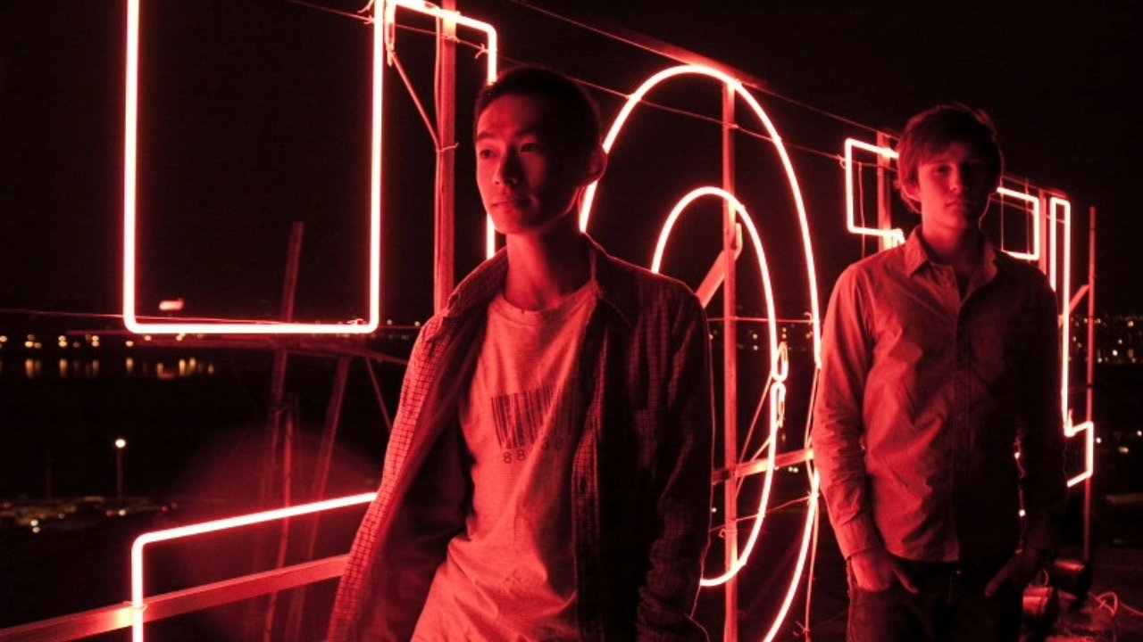 Miss Kicki Background