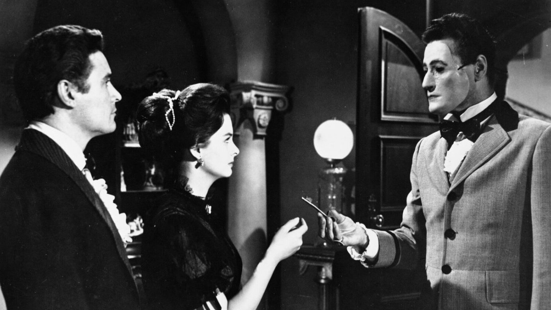 Mr. Sardonicus Background