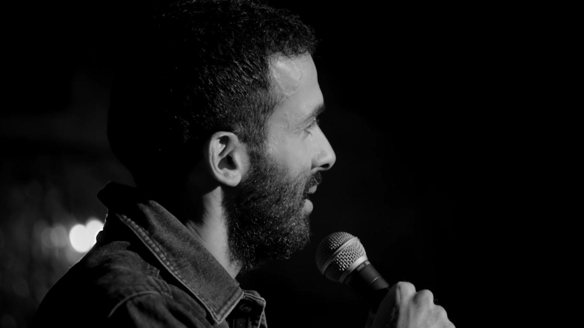 Mustapha El Atrassi  - Nique Sa Grand-Mère Background