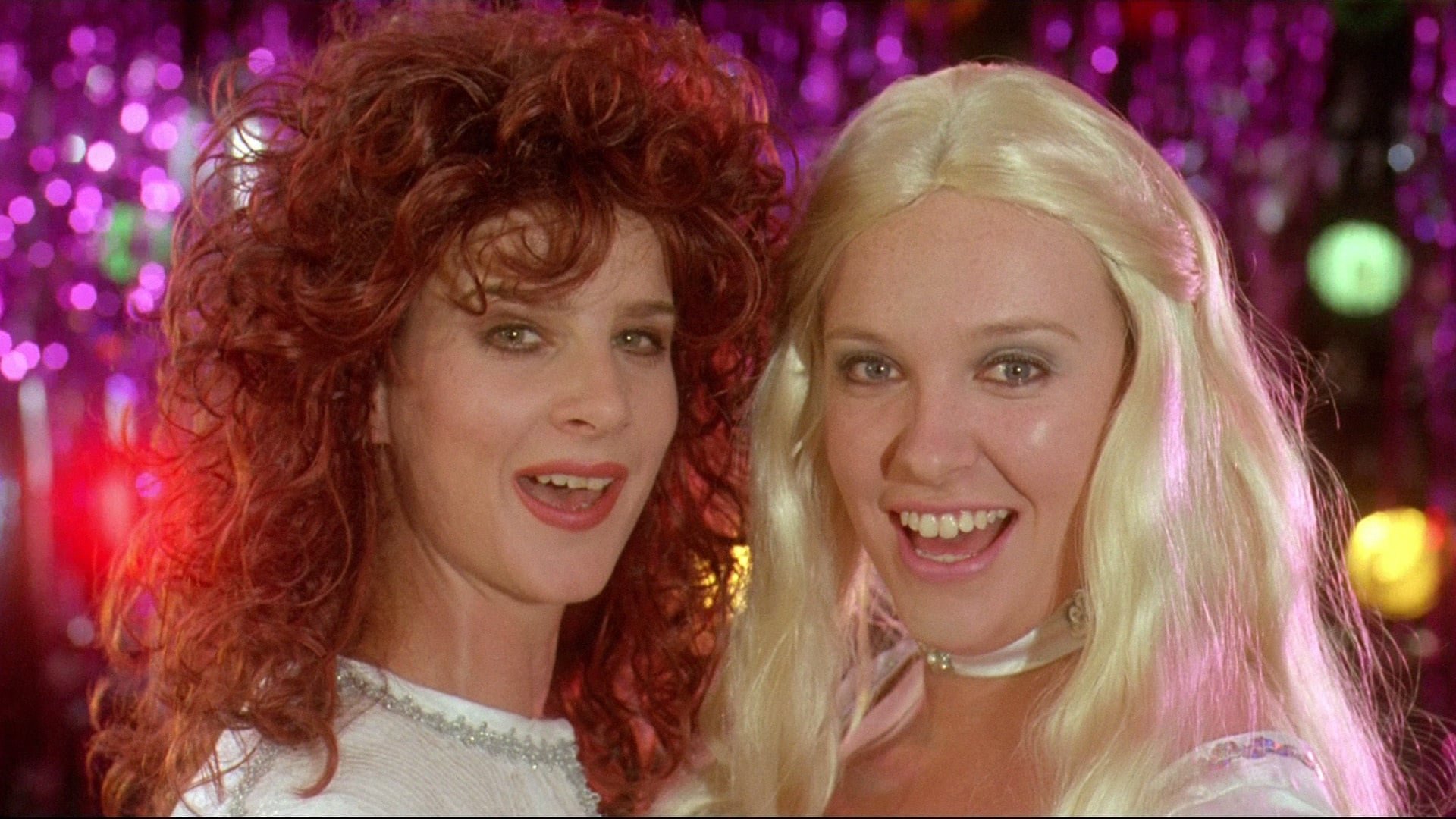 Muriel's Wedding Background