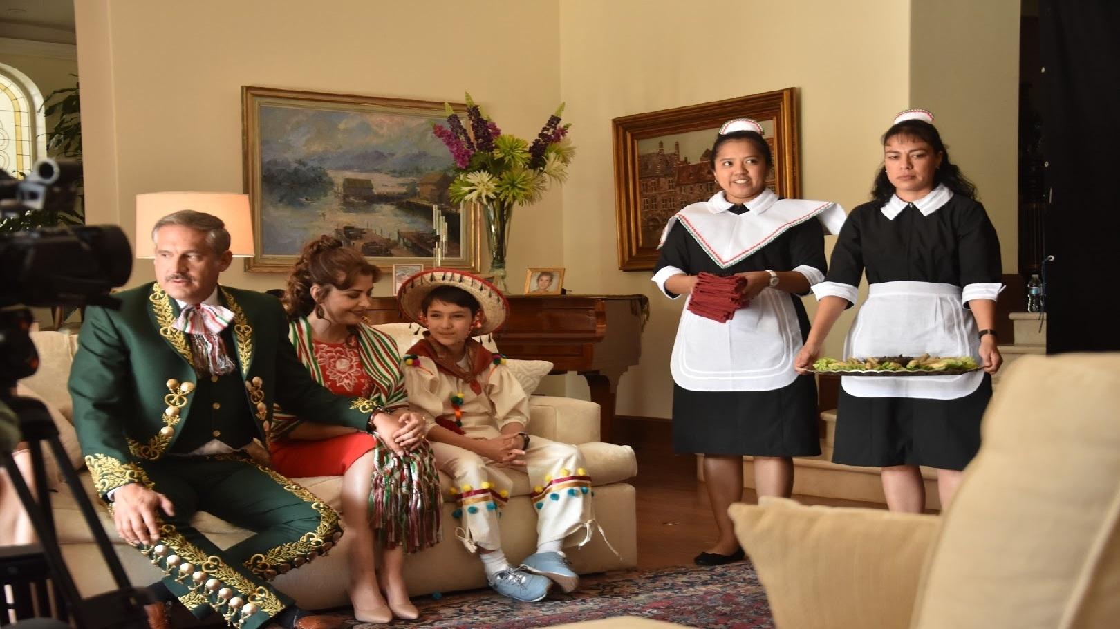 Los trapos sucios se lavan en casa Background