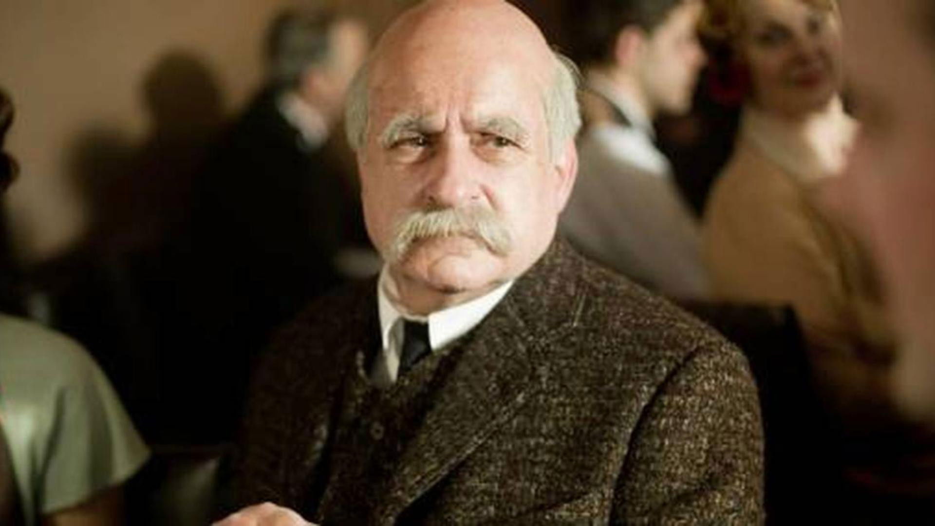 Clemenceau Background