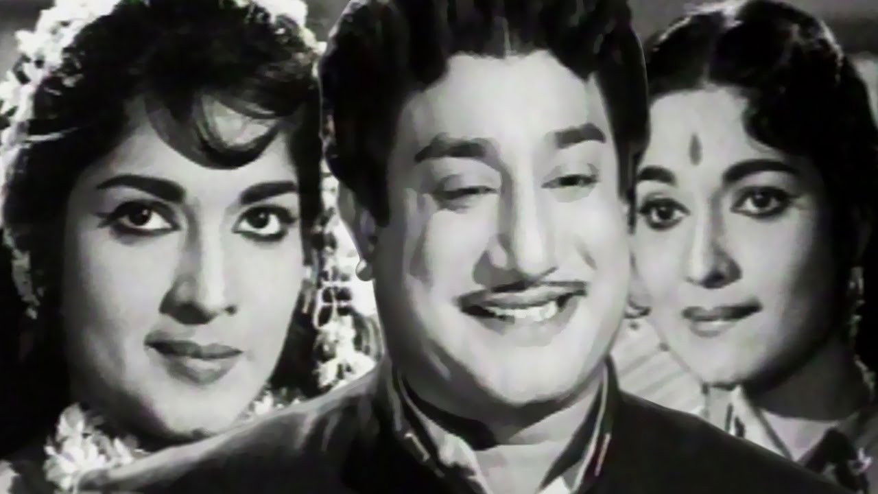 Andavan Kattalai Background