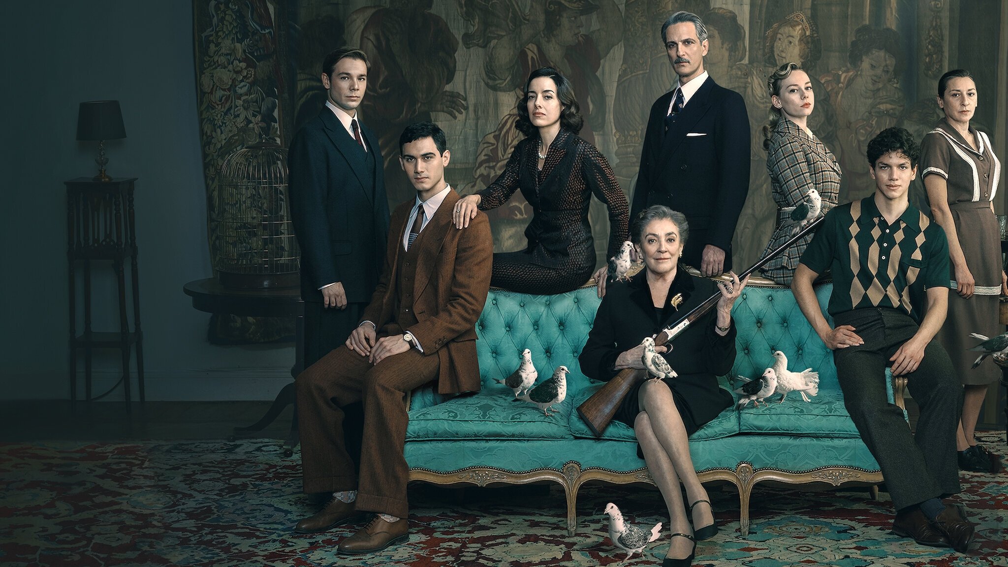 Alguien tiene que morir Background