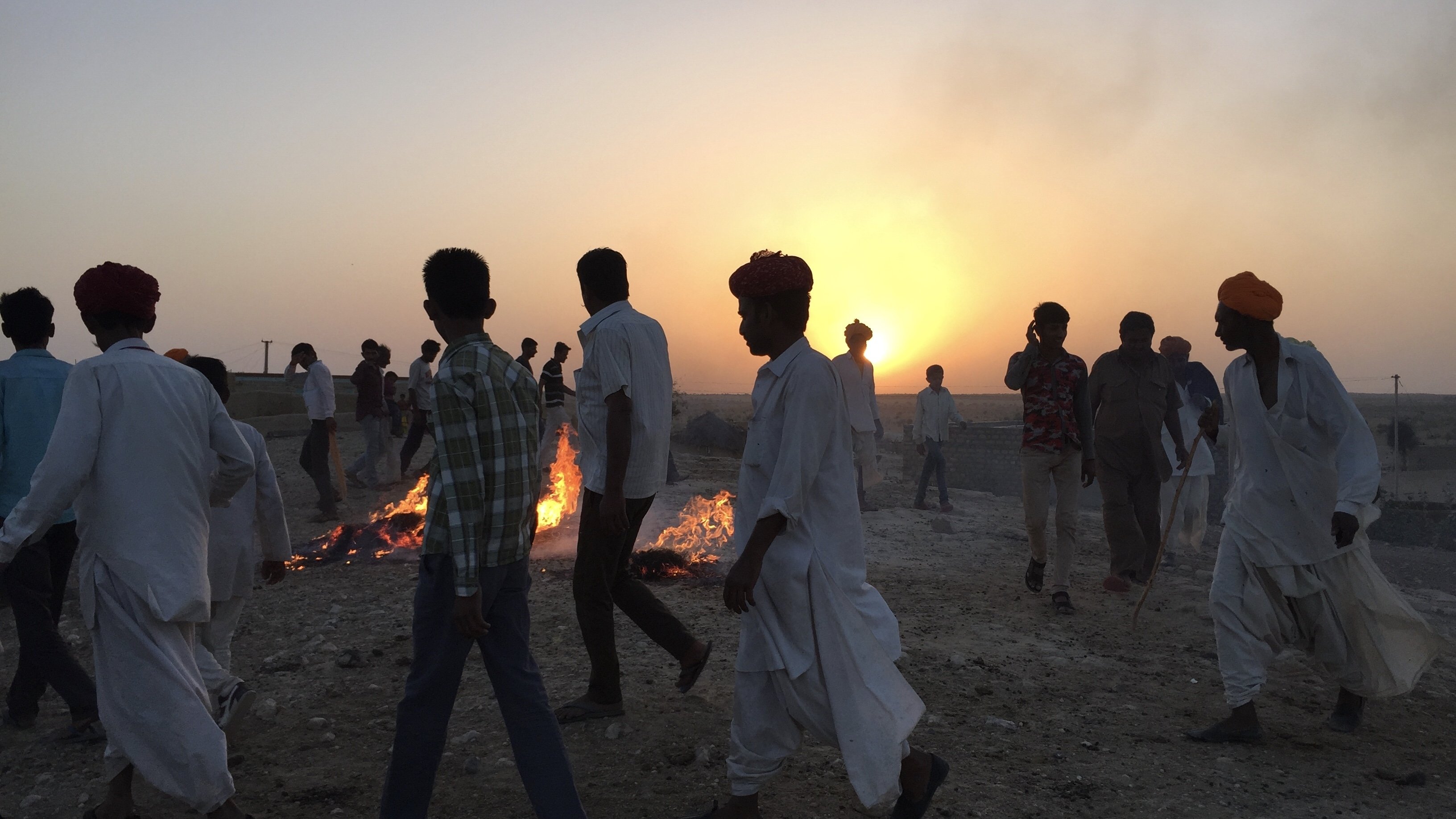 Pearl of the Desert Background