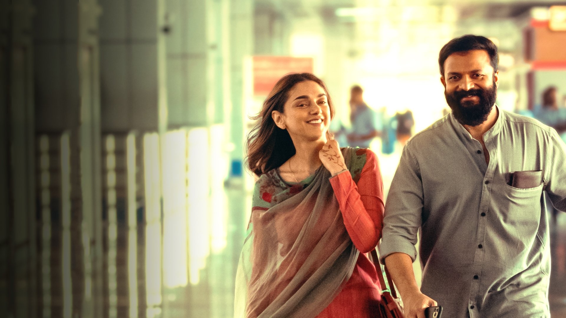 Sufiyum Sujatayum Background