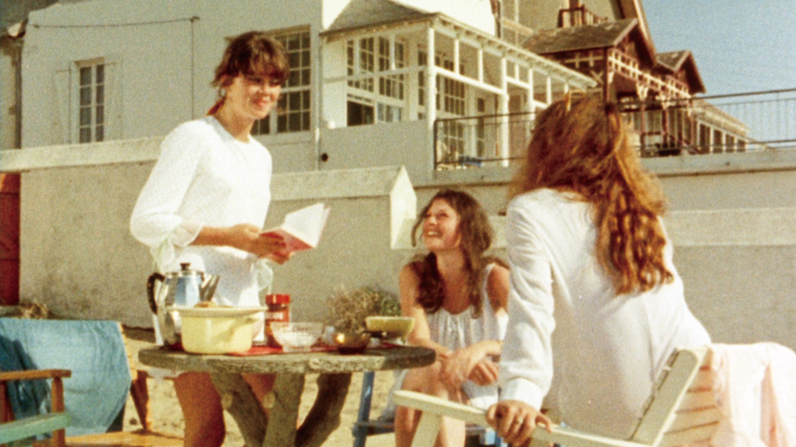 Near Orouët Background