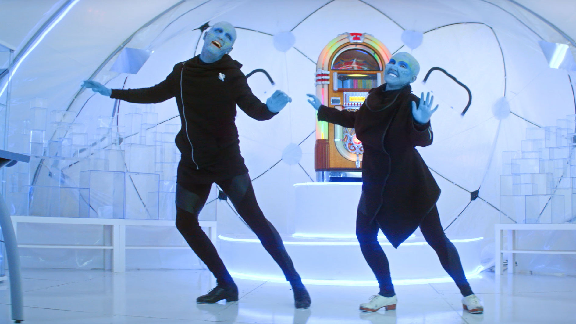 Alientologists Background