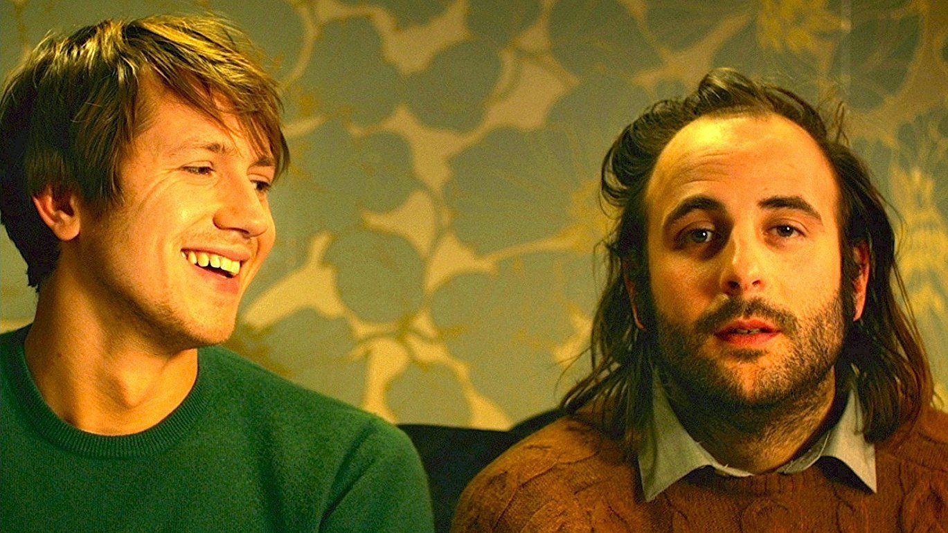 2 Autumns 3 Winters Background