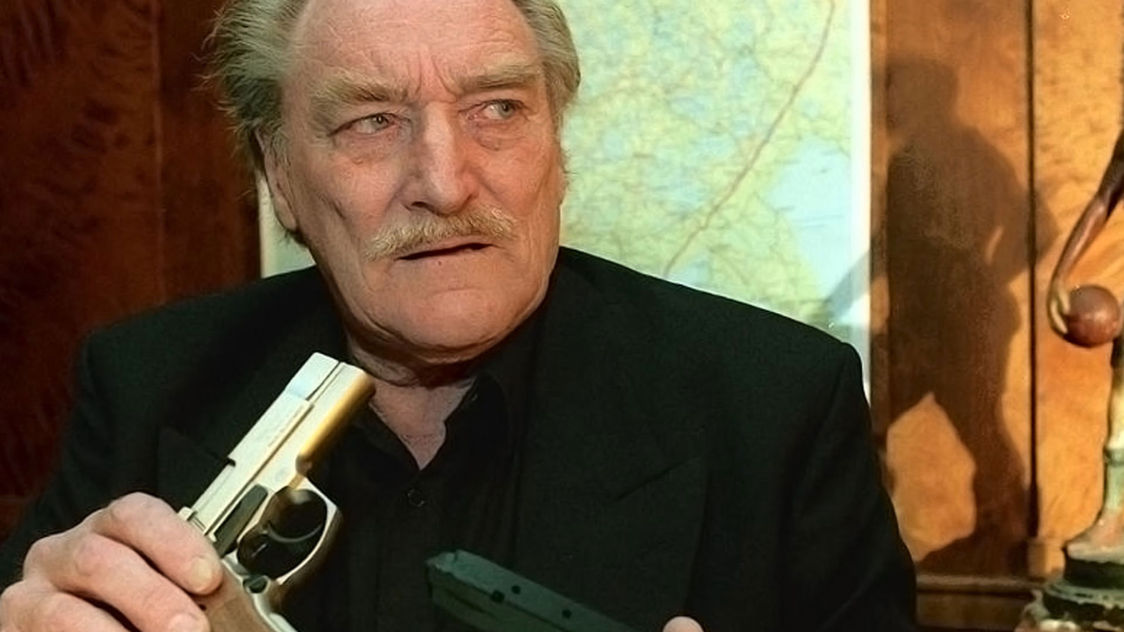 Ei vanhene koskaan Background